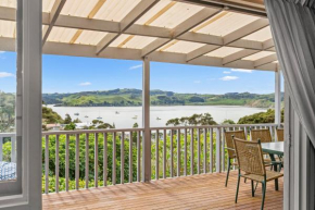 Bay Vista Views - Raglan Holiday Home